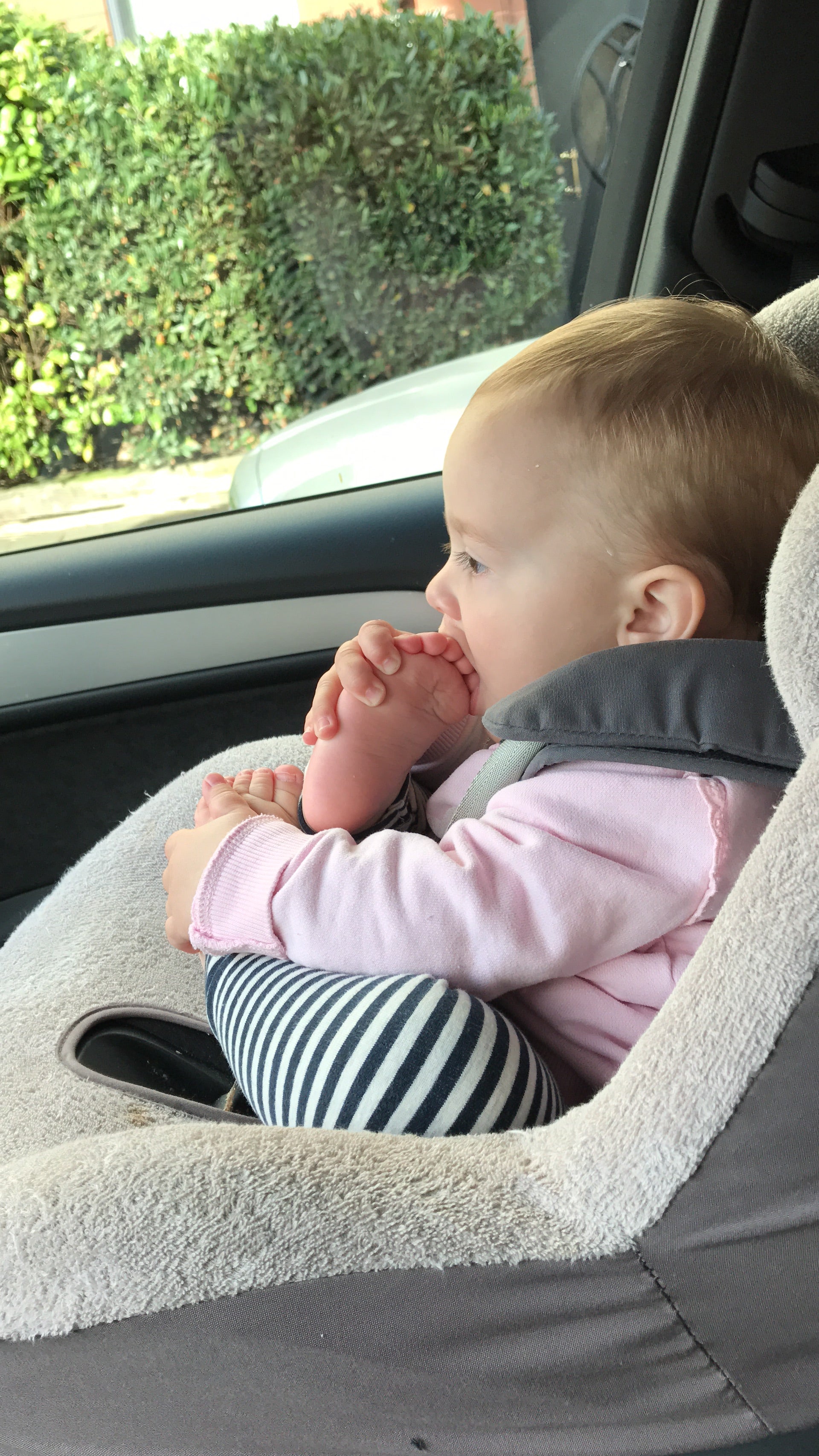 Samtweiche Babyschuhe für die natürliche Entwicklung