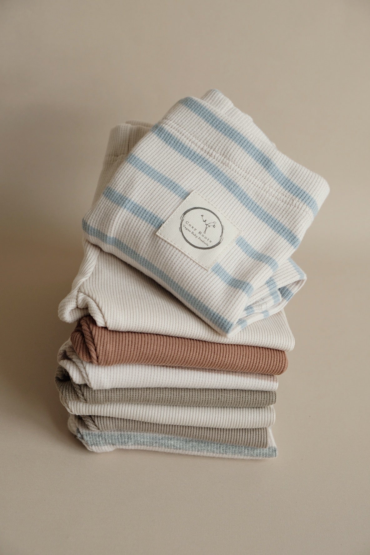 Trousers and dungarees made of organic cotton