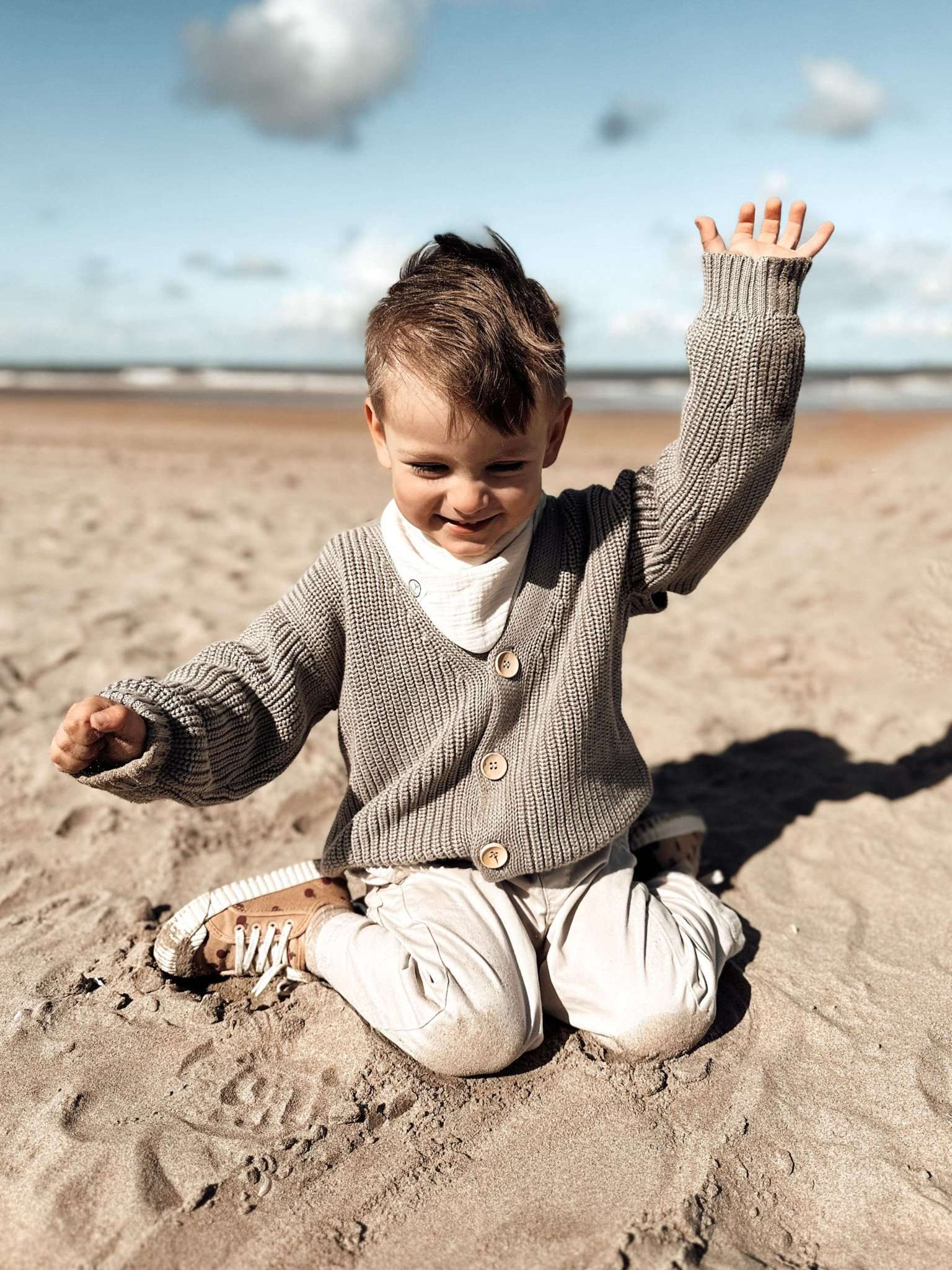 Organic Muslin Bibs - Khaki/Sand